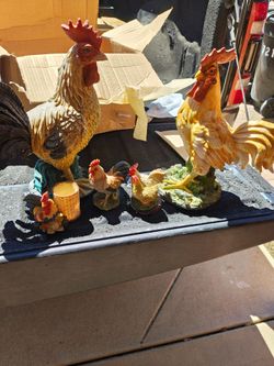 Vintage Rooster figurines
