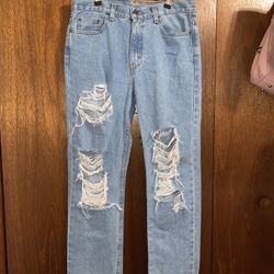 Ripped Light Jeans