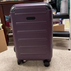 Suitcase With Clothes Organizer