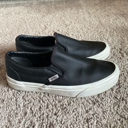 Black Leather Vans Off The Wall Classic Sneakers Unisex: Size 5.5 M/ 7 Women’s 