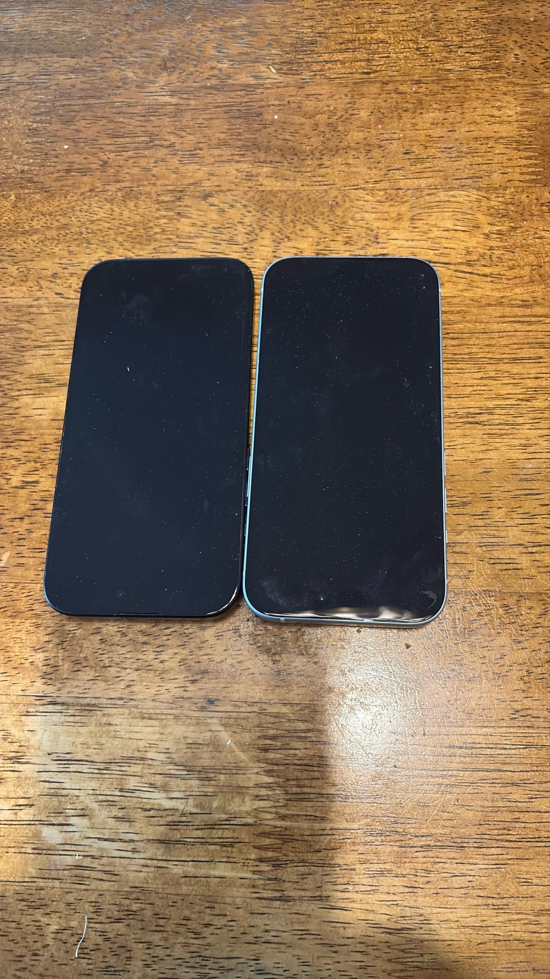 2 iPhone 15 128 Gig 1 White 1 Black