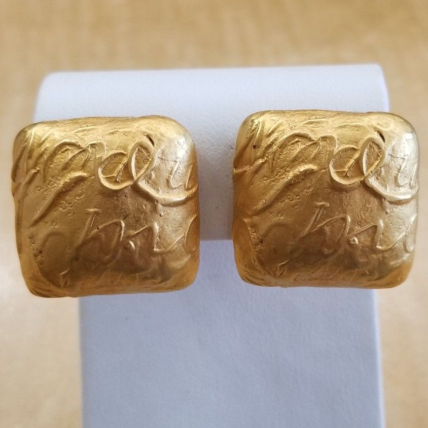 Clipon Earrings by DK-Co.