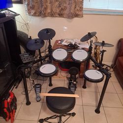 ELECTRONIC DRUM SET DED-200