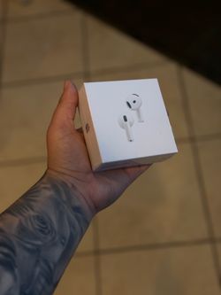 AirPods 4