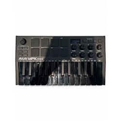 Akai Professional MPK Mini MIDI Controller