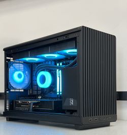  FOX 79 -  RTX 5080 CRAD | COMPACT CASE PC | CUSTOM GAMING PC | AMD 7-9800X3D | 32GB DDR5 RAM | RTX 5080 | 2 TB SSD | WIN 11
