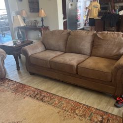 Living Room Set 2 Years Old 