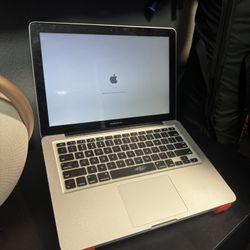 2010 MacBook Pro 13″ – Great Condition