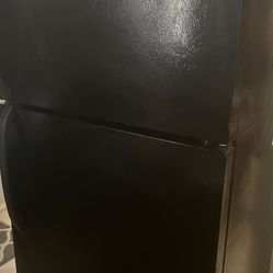 Frigidaire 20-cubic-feet Black Refrigerator