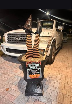 Inverted Witch Holloween Decor