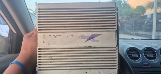2-Channel Car Amplifier