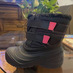 Size 7 Girls Toddler Snow Boots! Brand New 