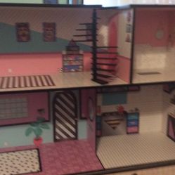 L.O.L Surprise Doll House