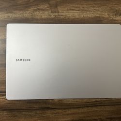 15.6” Samsung Galaxy Book 4 Edge