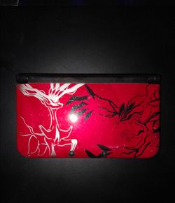 Nintendo 3DS XL Pokémon X & Y Limited Edition