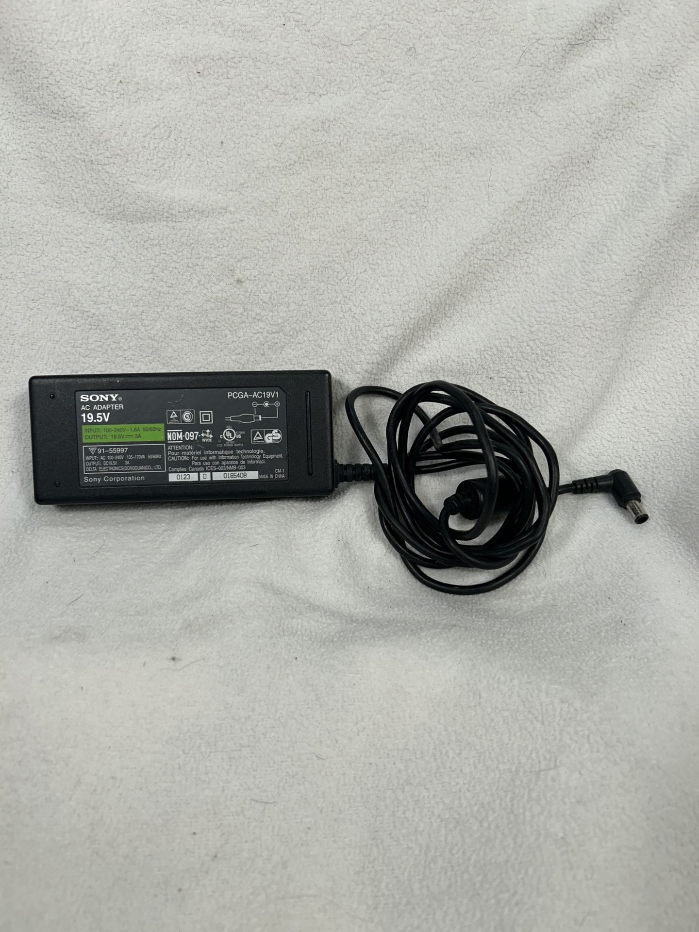 Sony PCGA-AC19V1 Laptop Charger AC Adapter Power Supply 19.5V 3A 60W