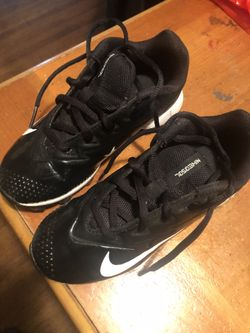 Softball cleats