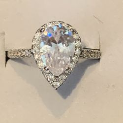 Beautiful .925 Silver Ring W/ Teardrop Shaped Clear Stone