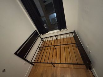Sturdy queen size bed frame