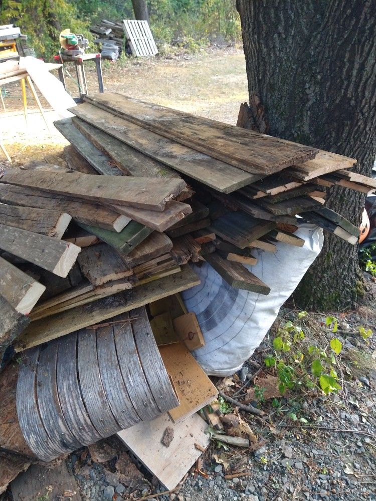 Free Fire Wood