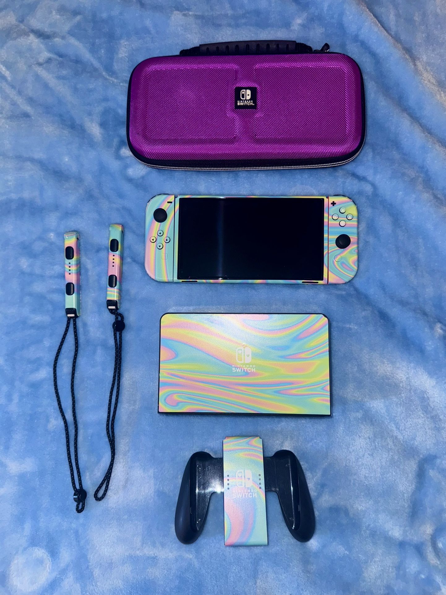 Nintendo Switch OLED + Pikmin 4 + Accessories – Mint Condition