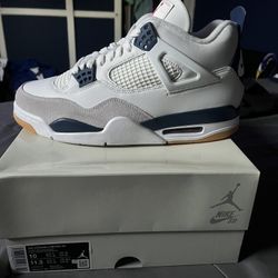 Jordan 4 SB Navy Size 10