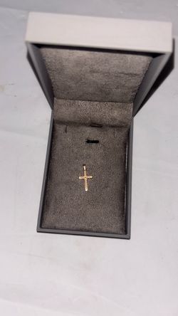 New Solid 10k Gold Cross Pendant engraved leaf