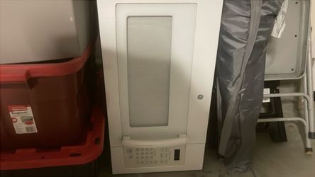 Kitchen microwave
