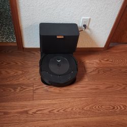 Roomba J7 Combo