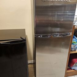 Frigidaire Refrigerator Chrome Silver (Hotel Size)