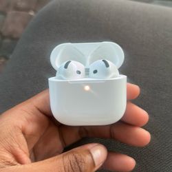 Apple Gen 3 AirPods 