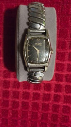 Vintage 1950's Gruen Veri - Thin Manual Wind Watch