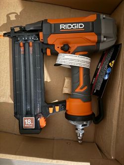 Pneumatic 21-Degree 3-1/2 in. Round Head Framing Nailer