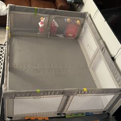 5 Ft X 6 Ft Play Pen