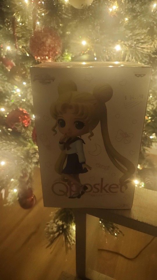 Sailor Moon Figurine