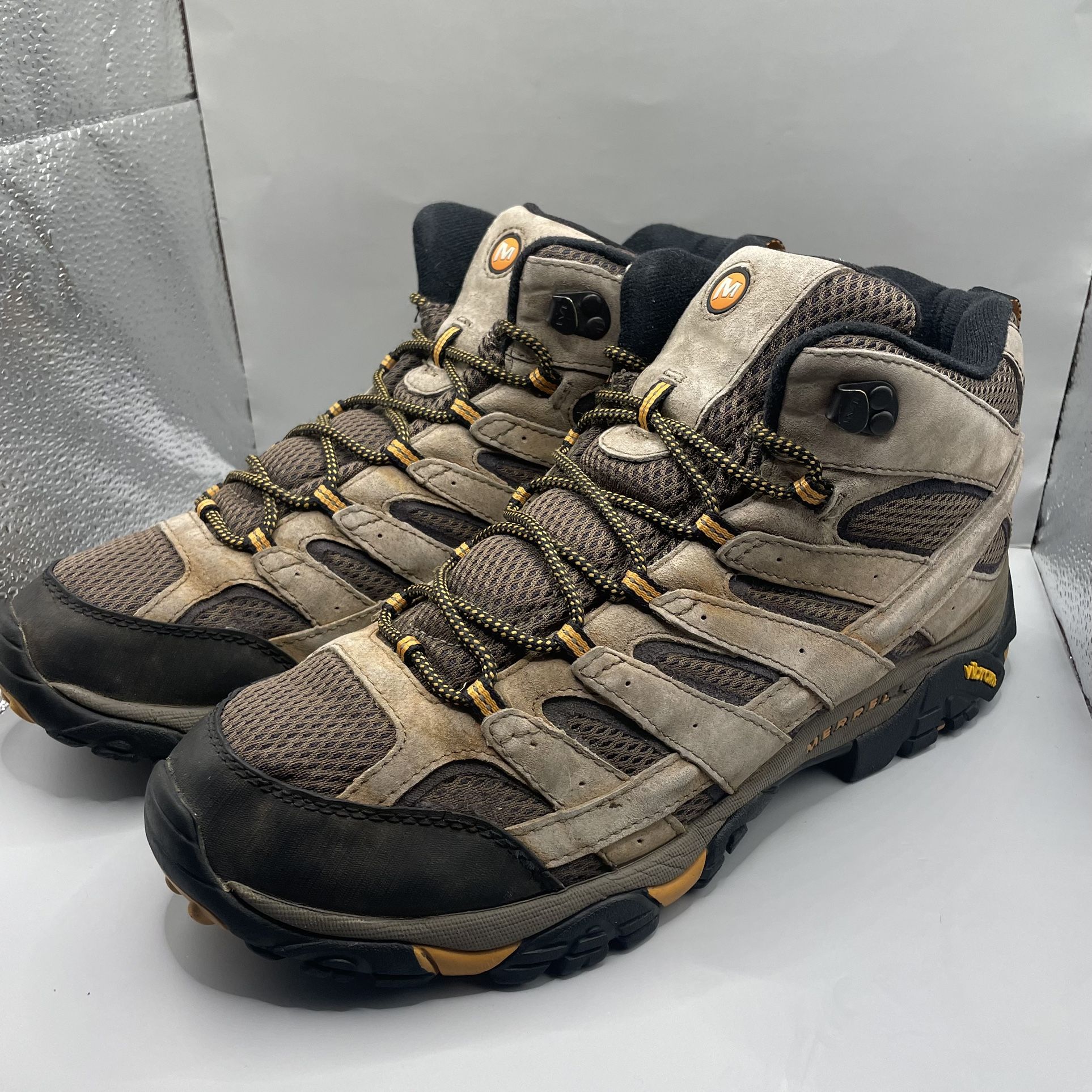 Merrell Men's Moab 2 Vent Mid Hiking Boots