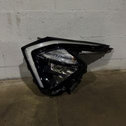 2024 KIA SPORTAGE Driver Left Side