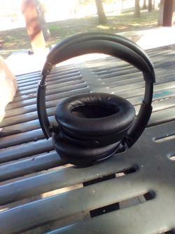 BOSE Noise Cancelling Headphones!