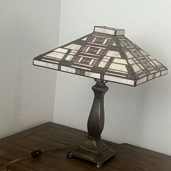 Tiffany Style Craftsman Lamp 19” H