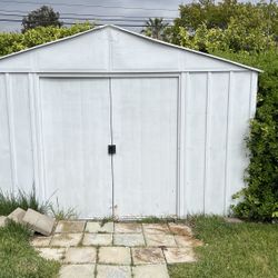 10’x12’ Shed - FREE IF YOU PICK UP 