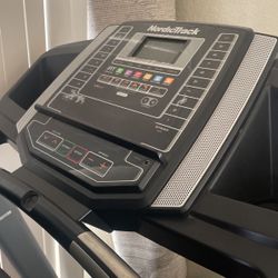 Treadmill 