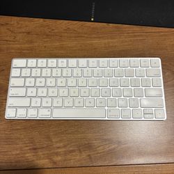 Wireless Apple Keyboard 