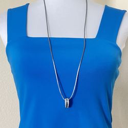 Effy 14K Gold White Diamond and Blue Diamond Necklace Pendant 4.6grams