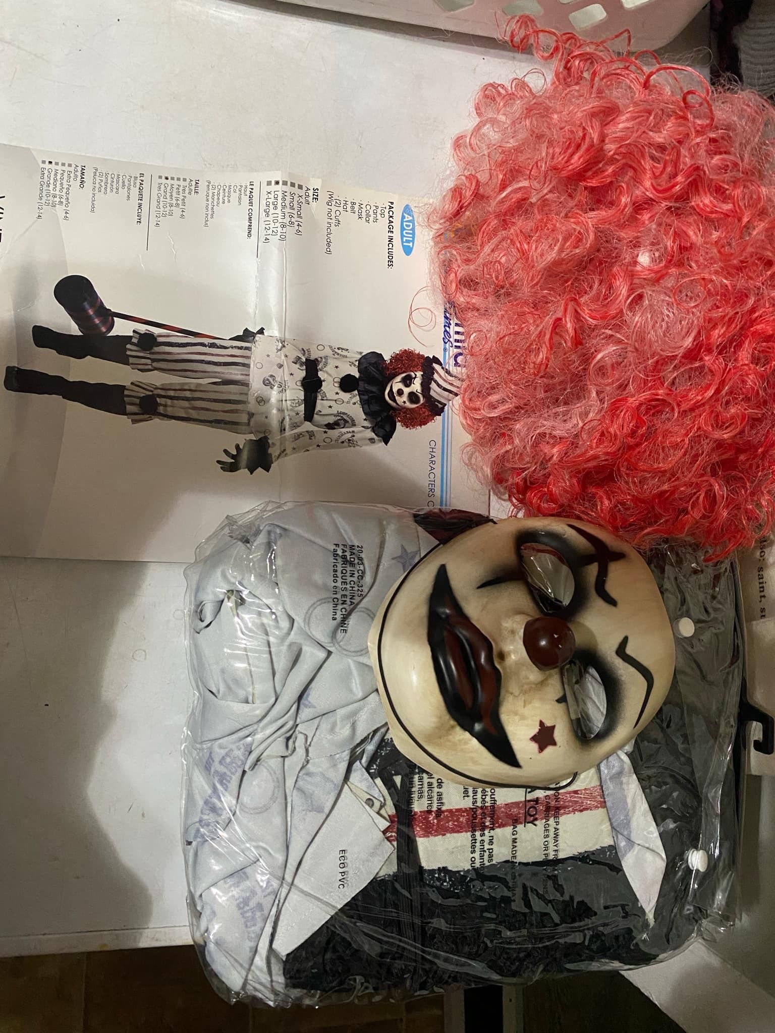 adult size 10-12 halloween costume Comes with outfit, mask and wig. No hammer
