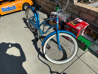 Electra Woman’s bicycle