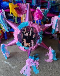 Katseye CUSTOM tambor star pinata
