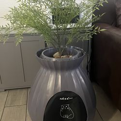 Plant cat littler box