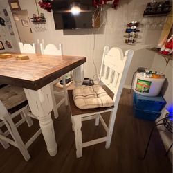 Rustic Table and 6 Chairs 