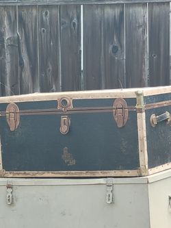 Vintage Steamer Trunk