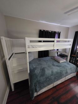Bunk bed